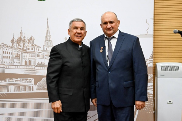 Сотрудникам группы компаний «Шешмаойл» присвоено звание «Заслуженный нефтяник Республики Татарстан»